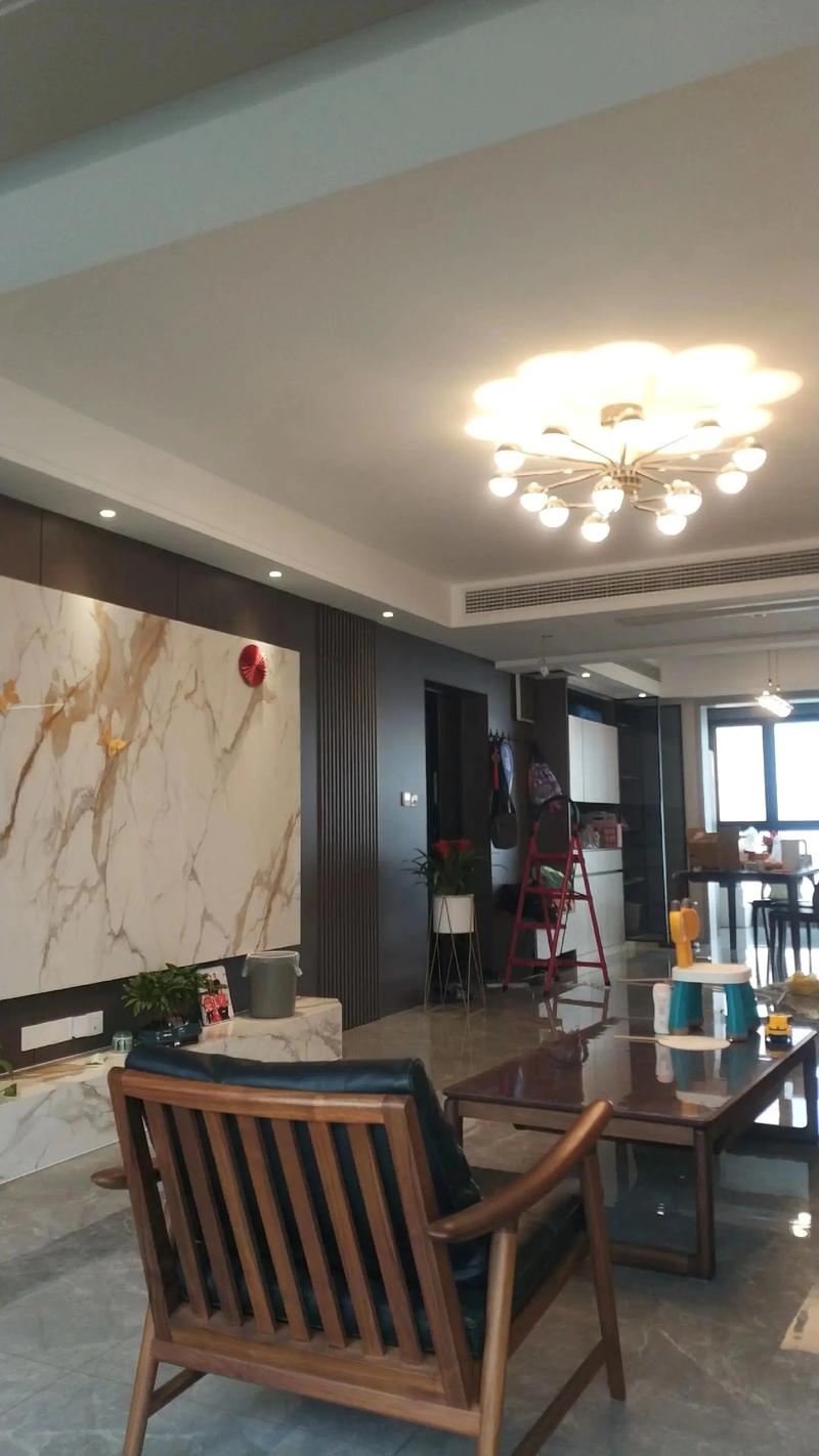 装修门框价格分析,品质与性价比的完美平衡 综合便民 装修门框价格分析,品质与性价比的完美平衡 装修门框价格分析,品质与性价比的完美平衡 综合便民